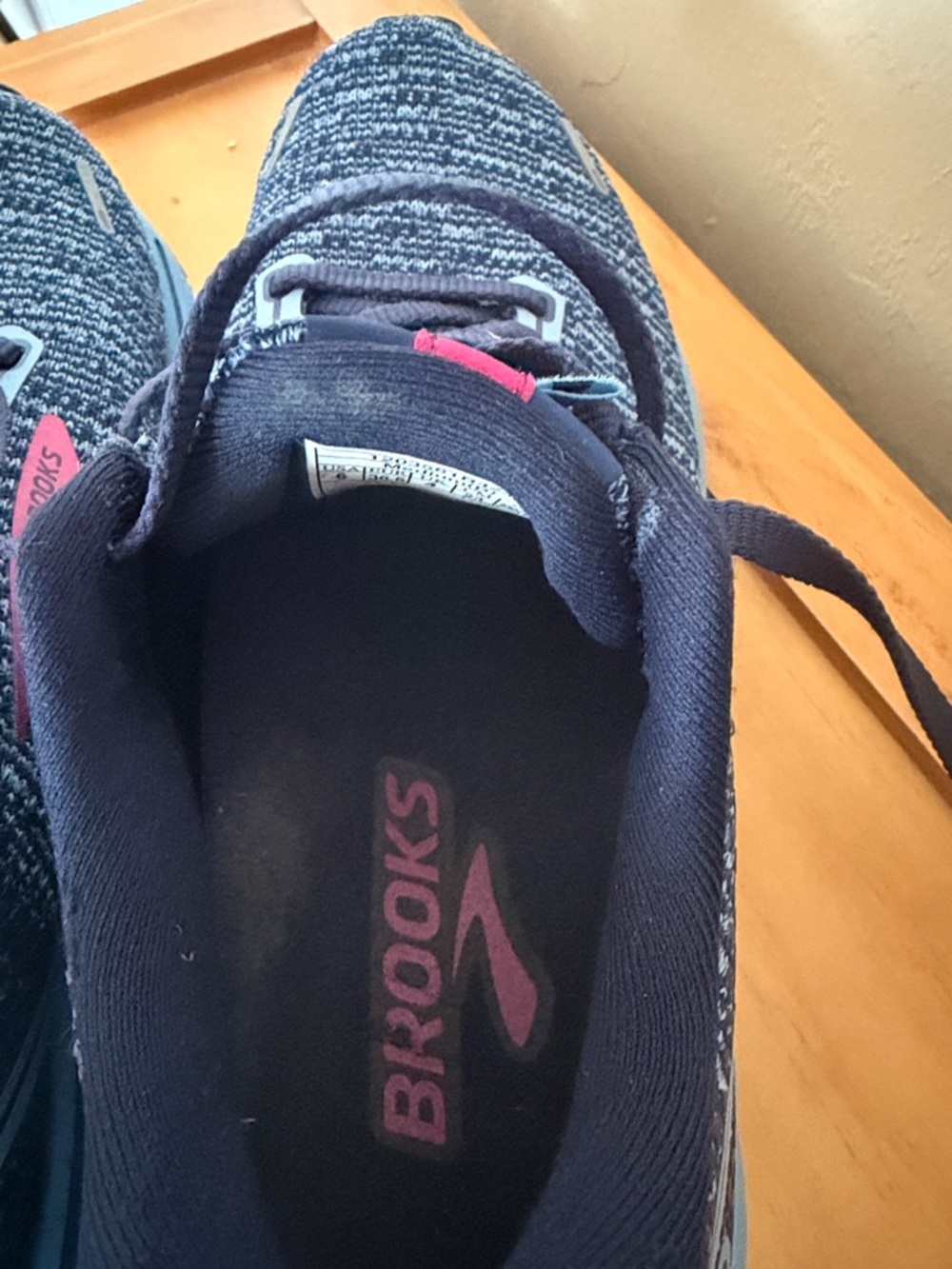 Brooks Ghost 14 Running Shoes. Worn Twice. Excellent Condition! - Picture 9 of 10